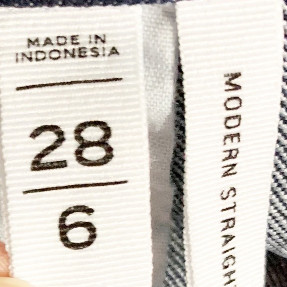 Ann Taylor LOFT Modern Straight Dark Wash Denim Jeans Five Pocket Styling 28/6 - Picture 10 of 11